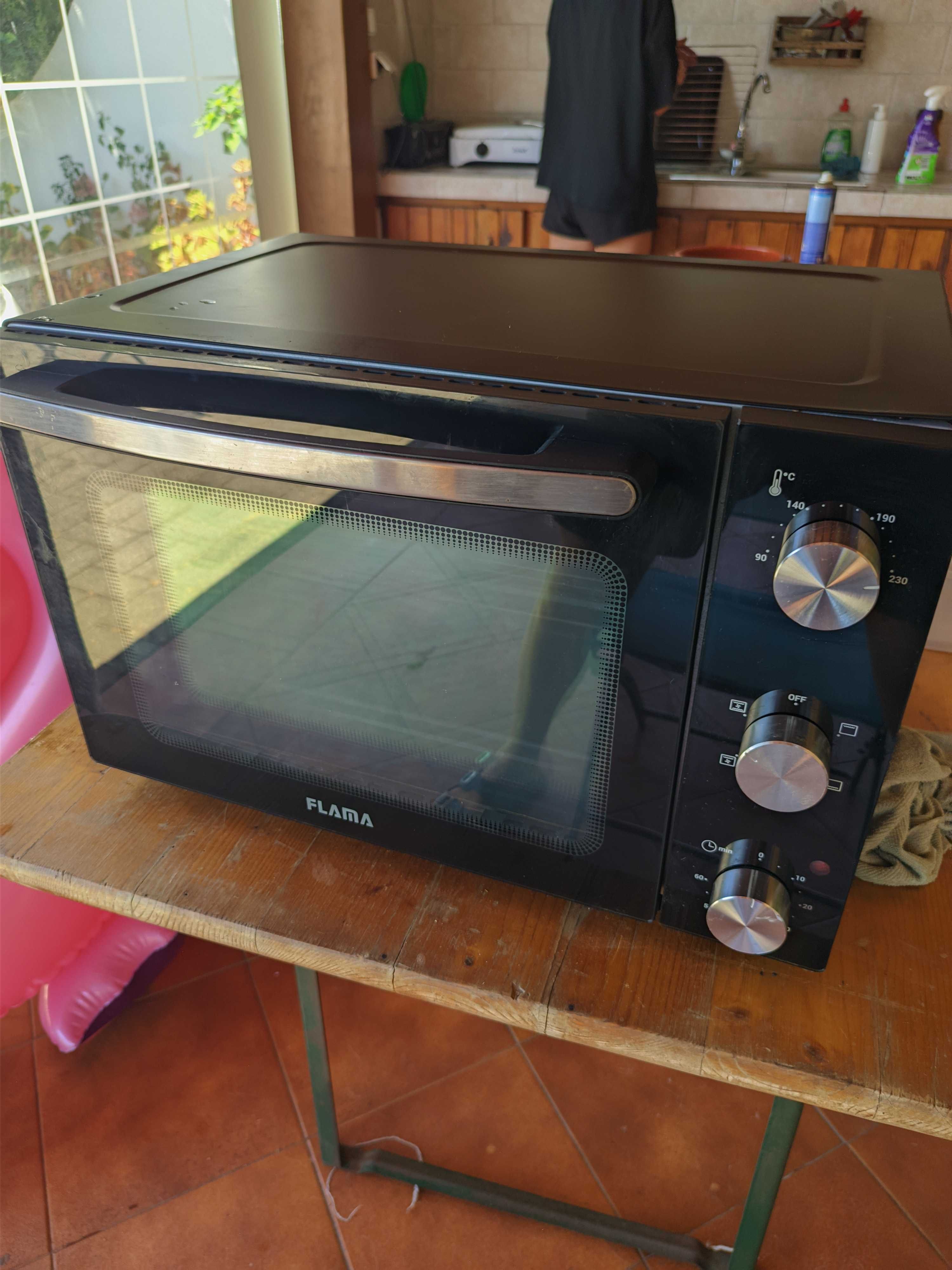 Forno Elétrico Flama (35L-1500w) como novo