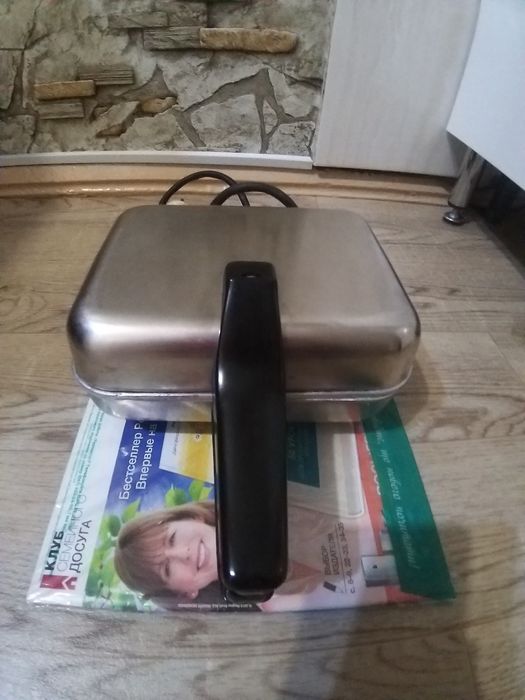 Вафельниця срср ласунка