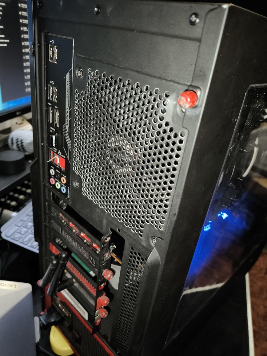 PC Gaming Intel Core i5 12400 AMD RX 5700XT 32GB RAM