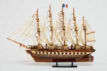 Drewniany i ręcznie wykonany model statku France II - 80cm długości