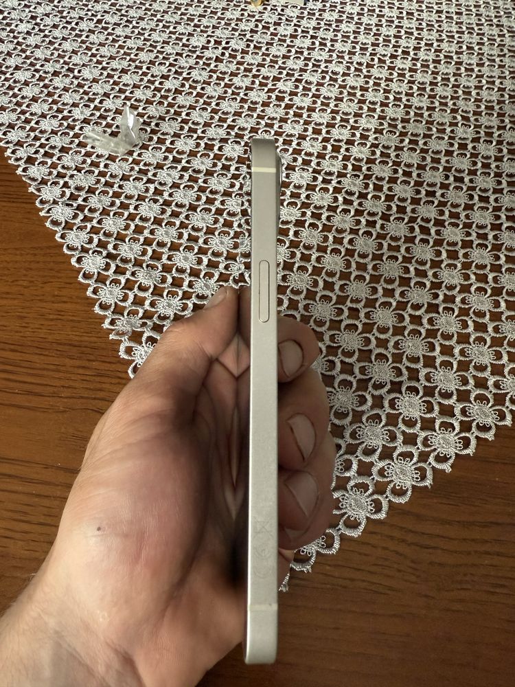 IPhone 13 stan bardzo dobry