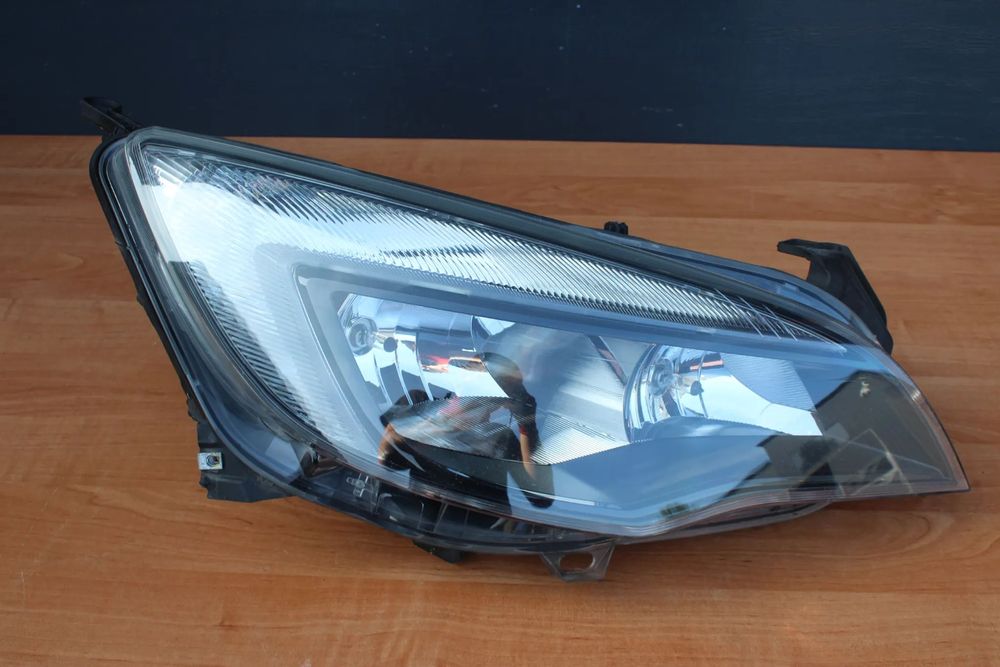 LAMPA PRAWA PRZEDNIA PRAWY PRZÓD OPEL ASTRA J CIEMNA 13371596 100% OK EUROPA BARDZO ŁADNA