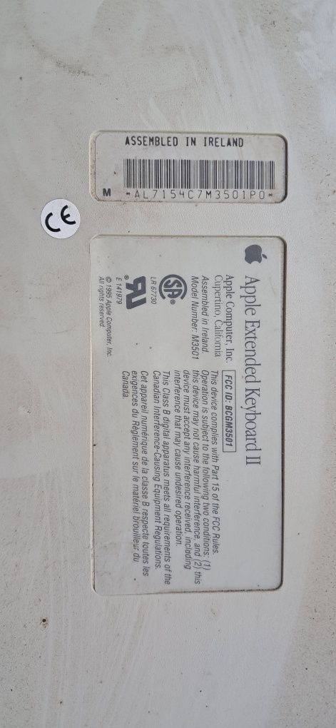 Продам монітор, мишка, клавіатура 1997 року Apple