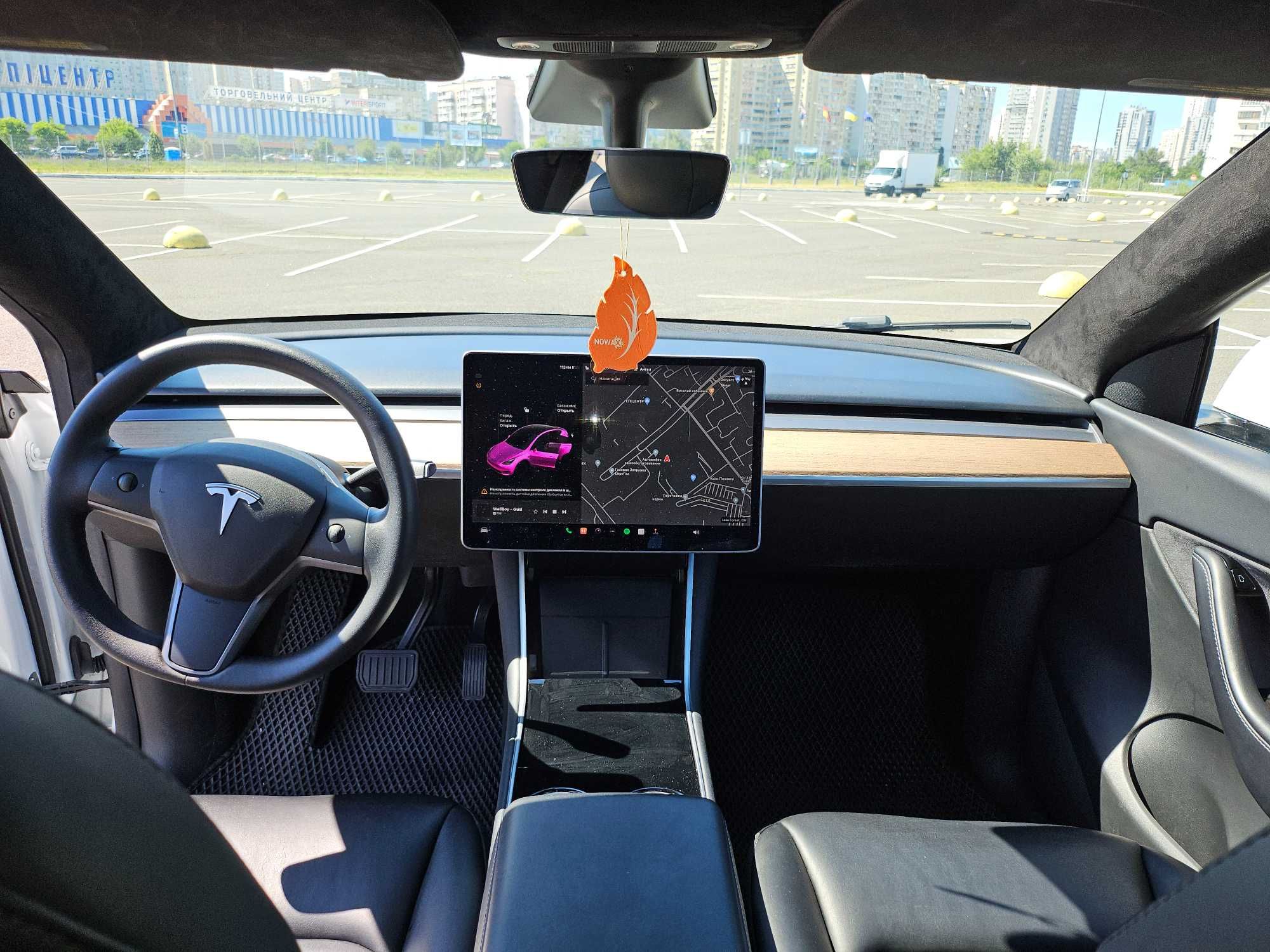 Продам машину Tesla Model Y 2020