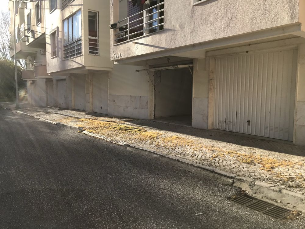 Garagem Anta - Agualva - Aluguer - a partir de 1 de setembro