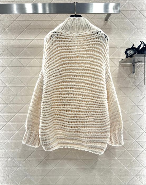 Sweter włóczkowy Chanel