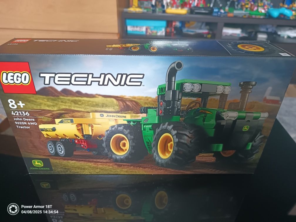 Lego technic traktor z przyczepą John Deere