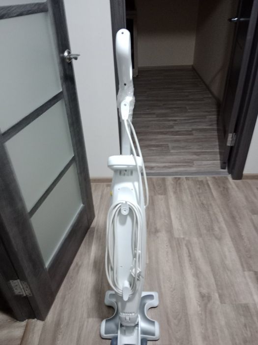 Продам пылесос-пароочиститель rowenta ry8561wh