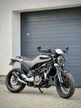 Husqvarna Svartpilen 125, 1 447 km, Stan idealny + Dodatki
