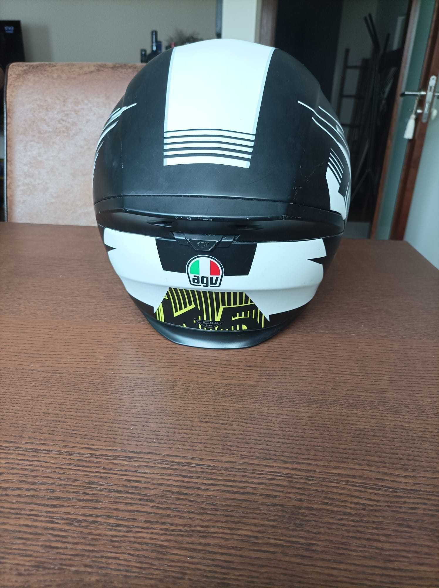 Capacete AGV K5.