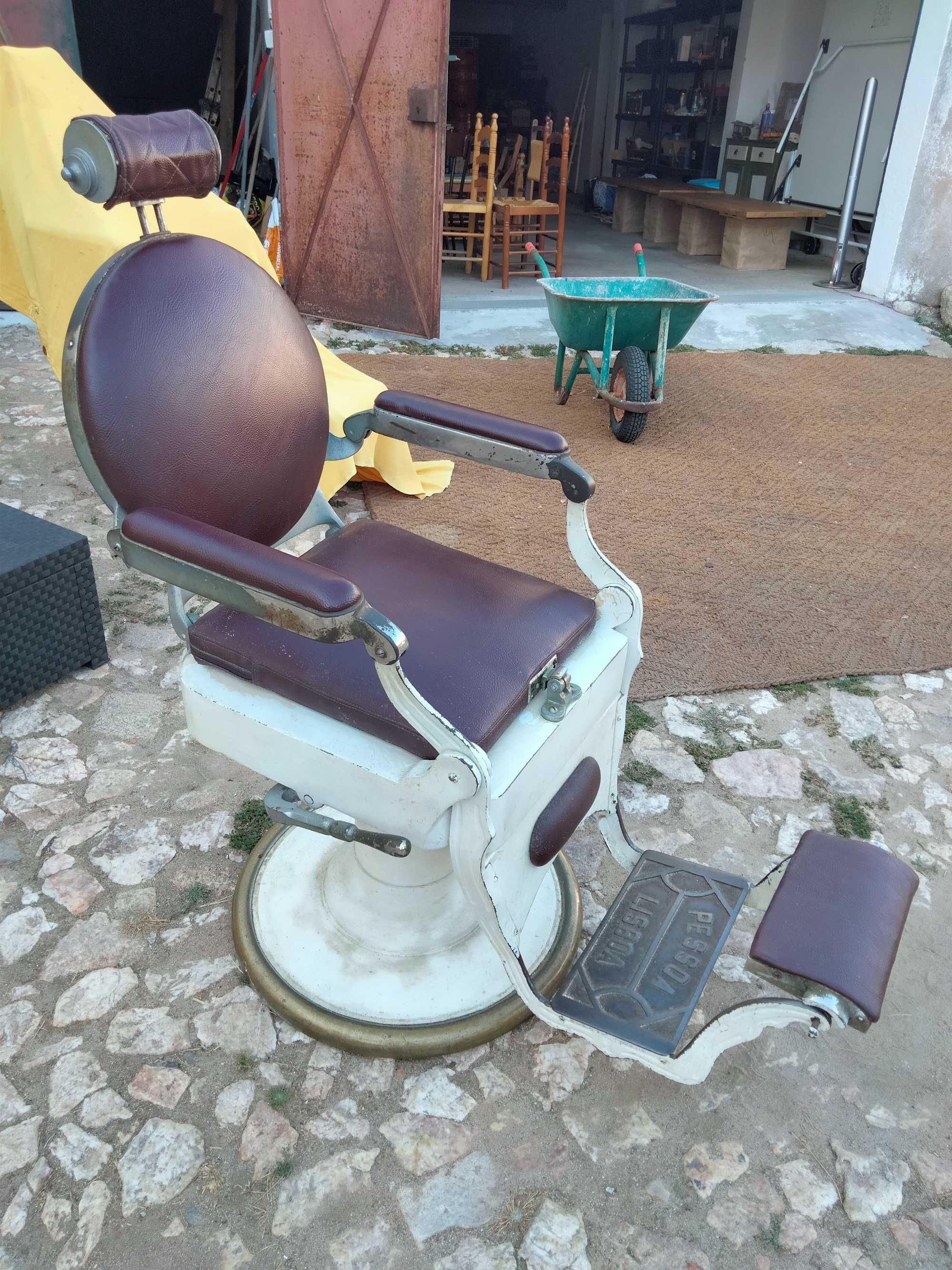 Cadeira de Barbeiro antiga