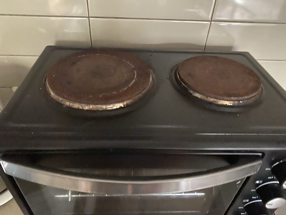 Kuchenka elektryczna z piekarnikiem First Austria