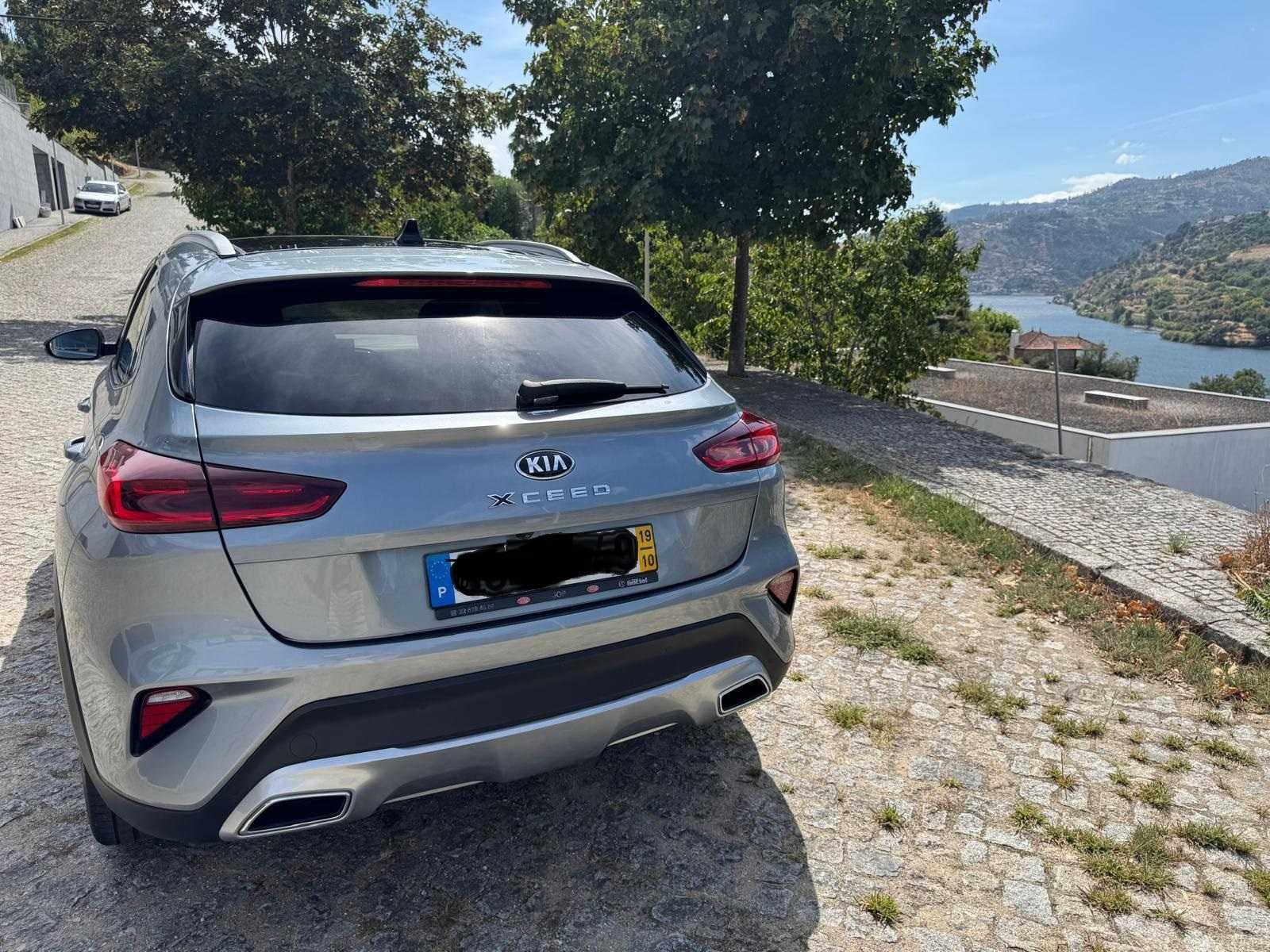 Kia X-CEED c/teto panorâmico  Como Novo!!