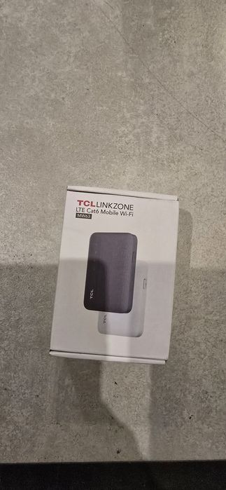 nowy, nieużywany router mobilny TCL Linkzone MW63 (LTE Cat6 Mobile Wi-