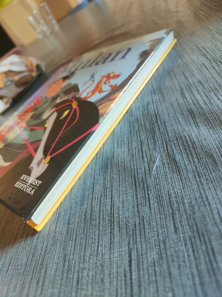 Livro Disney - Mulan