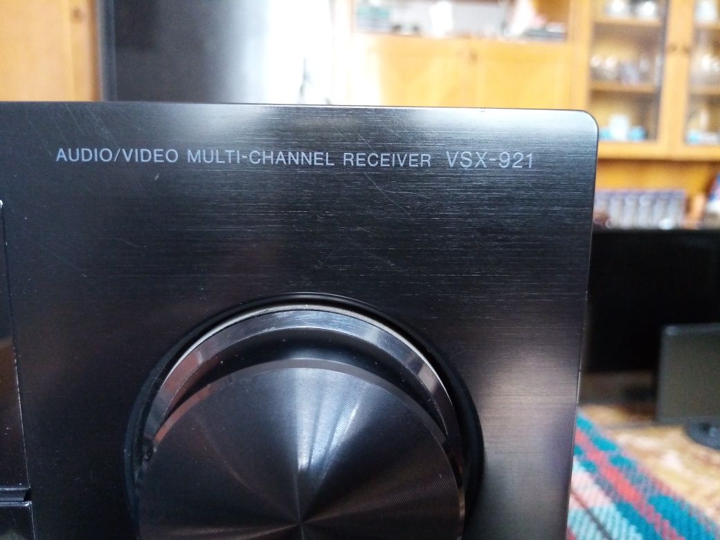 Продам ресівер Pioneer VSX-921
