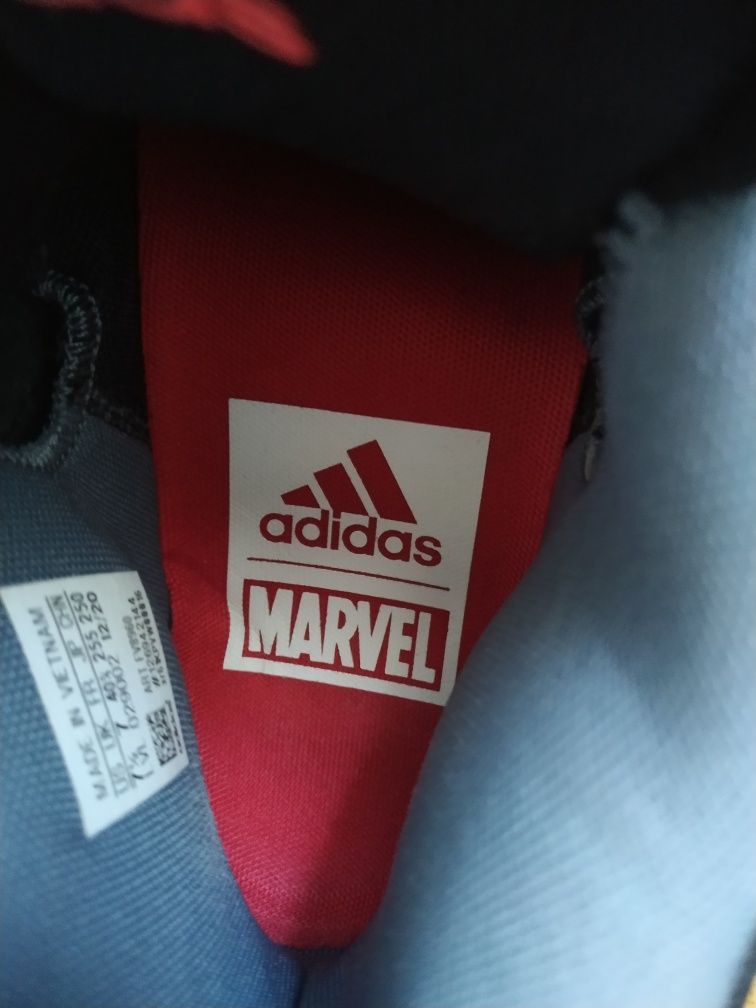 Buty Adidas DON Issue 2 Venom, Marvel.