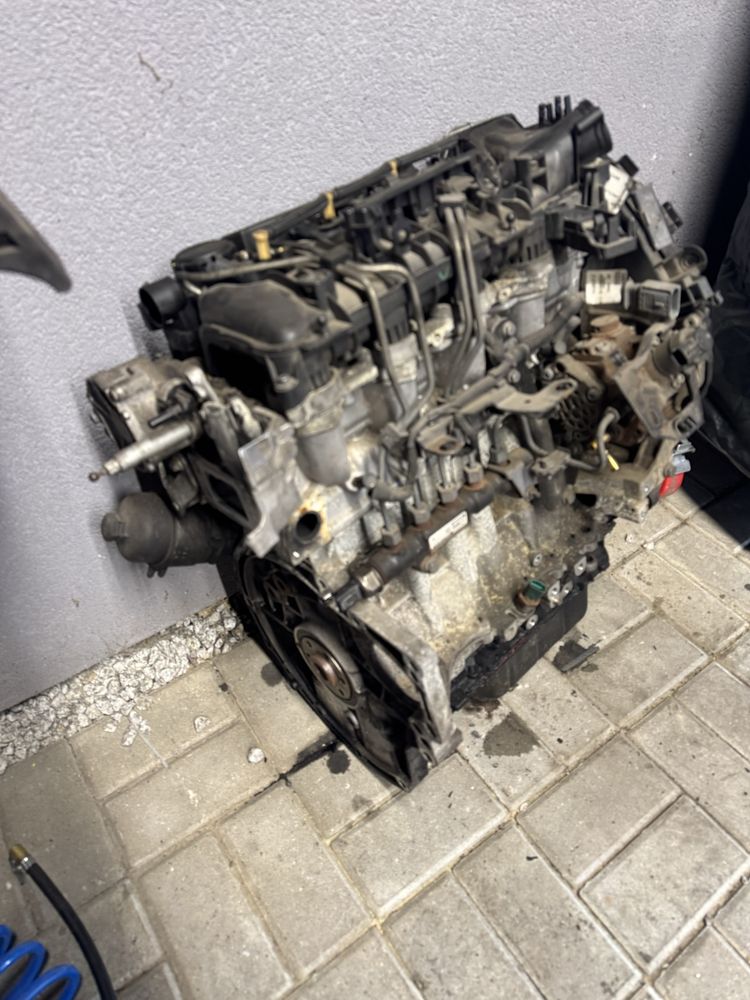 Silnik 1,6 hdi 16v.  Dv6