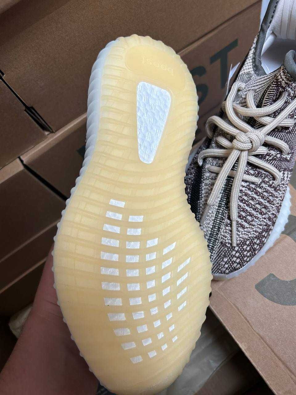 Sneakers Adidas Yeezy Boost 350 v2 37