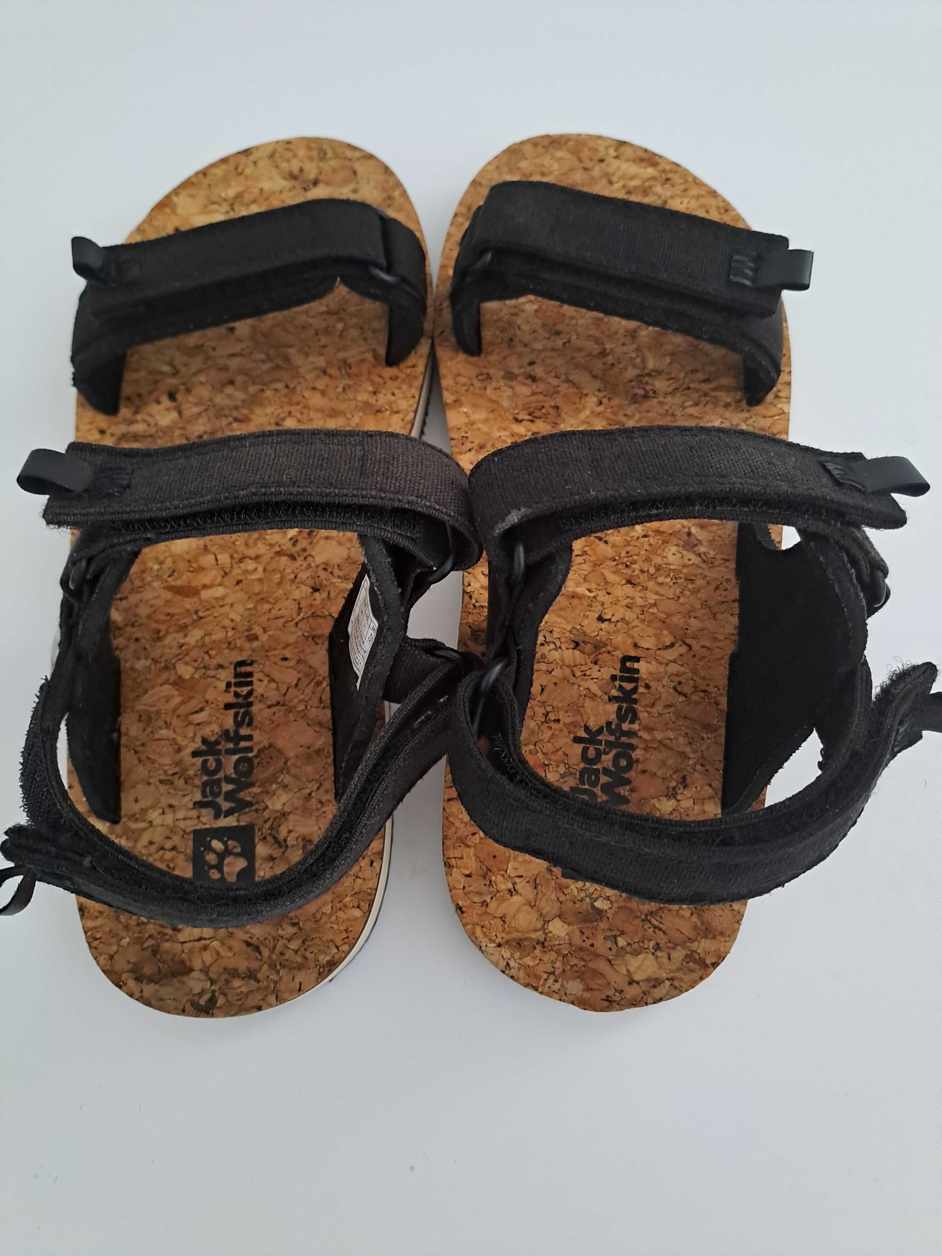 Sandały Jack Wolfskin czarne na rzepę