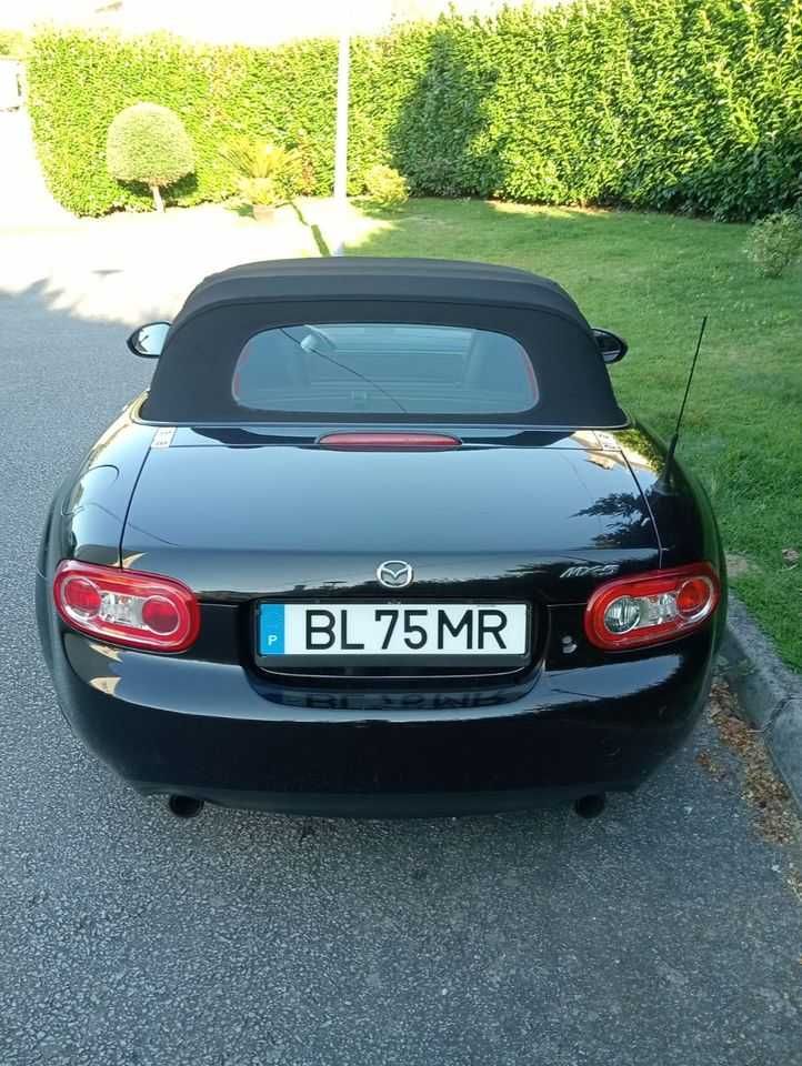 Mazda mx5 - 2011