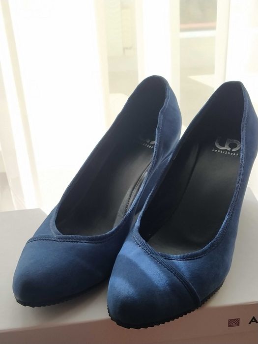 Замшеві жіночі туфлі