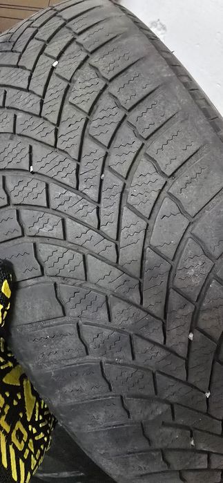 Продам б/у 205/55/R16  Bridgestone