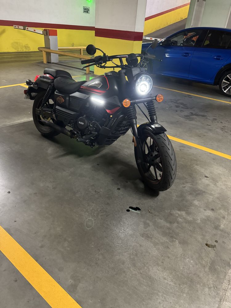 Moto renegade em otimo estado