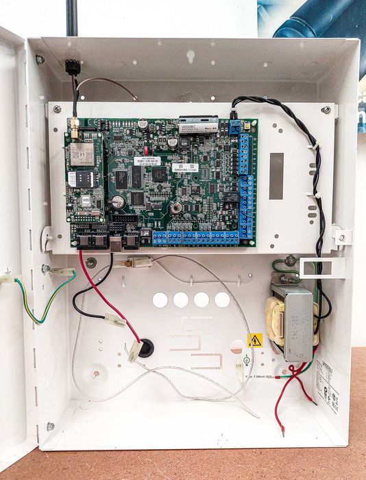 Vanderbilt Sistema de Intrusão Painel de controlo SPC5330.320-L1