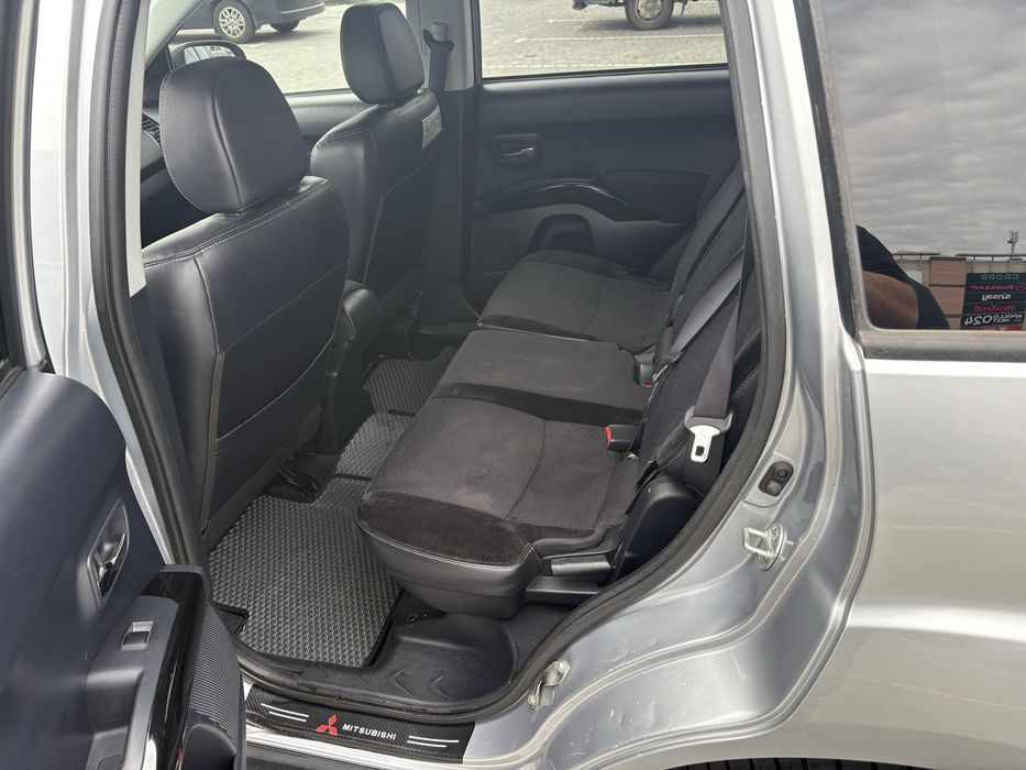 Mitsubishi outlender xl 2011 2.4 бензин, варіатор (автомат)