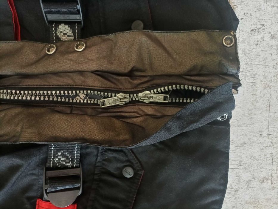 Мотокуртка б/у в хорошем состоянии