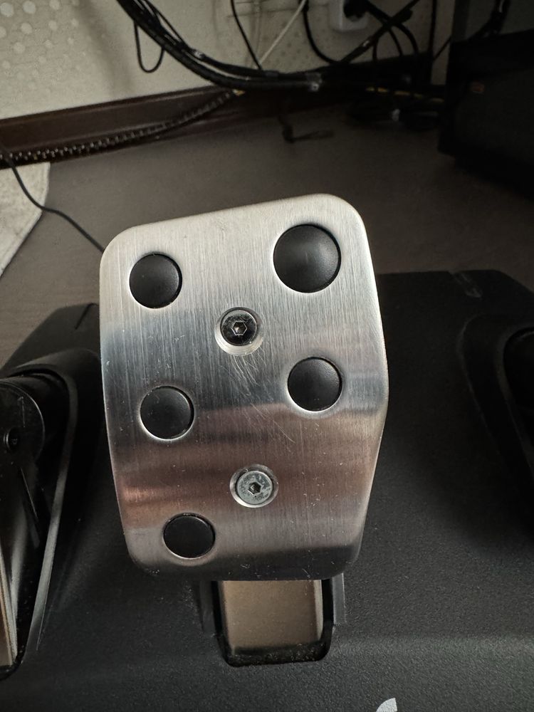 Ігрове кермо Logitech G29+коробка передач як нове