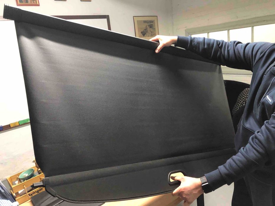 Шторка багажника