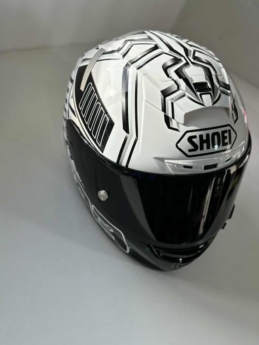 Kask motocyklowy shoei