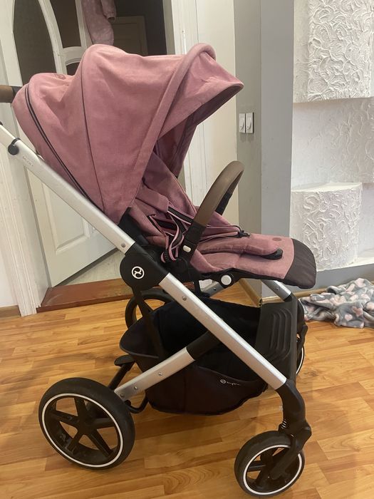 Прогулянкова коляска  cybex
