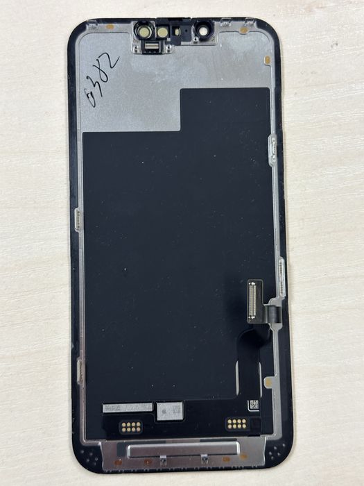 Продаеться дисплеи на iphone 13