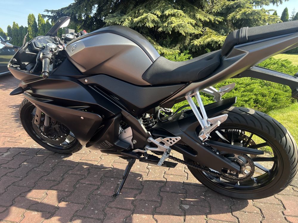 Yamaha yzf 125 R125 LIFT  2014