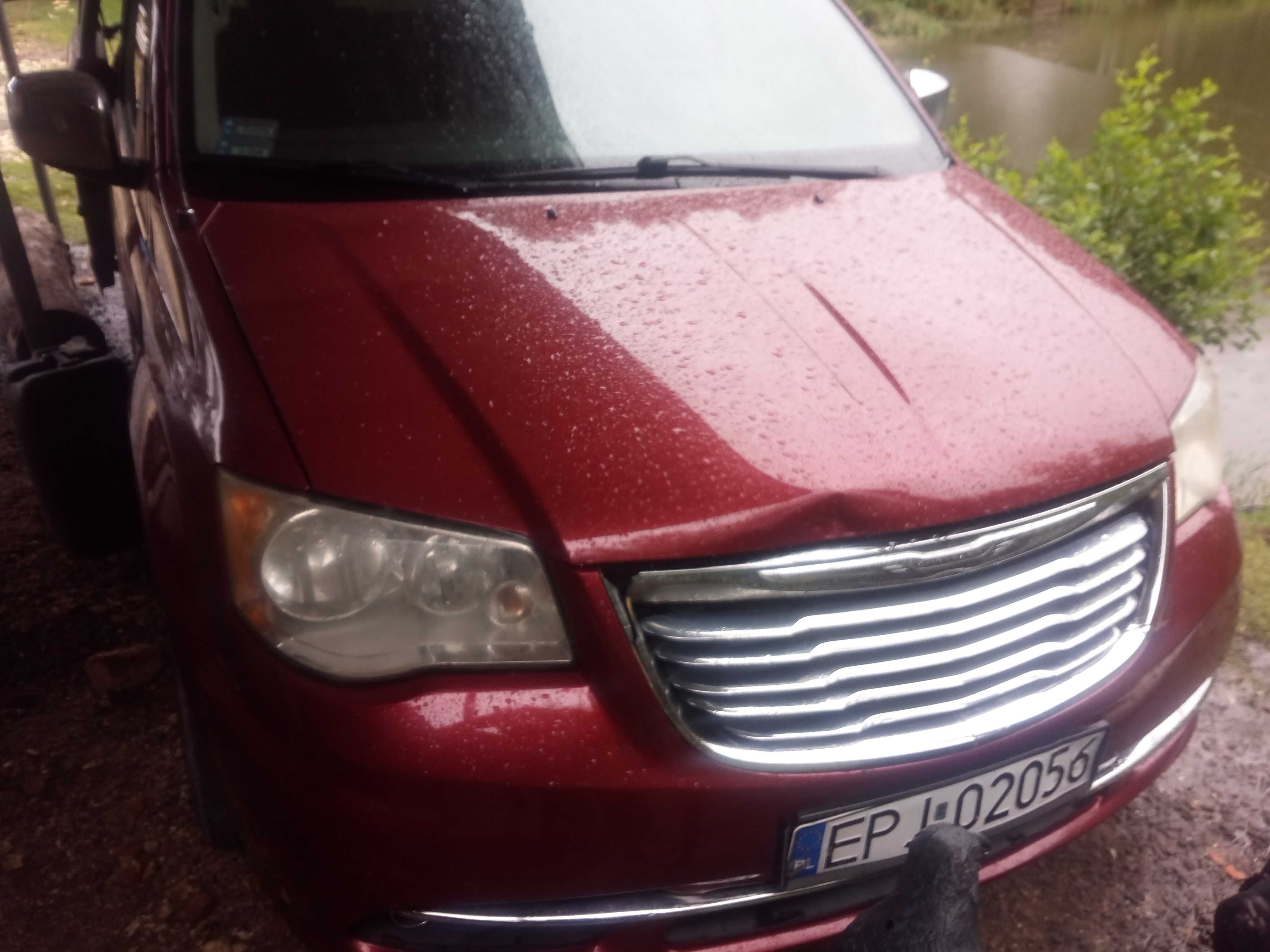 Chrysler Town Country