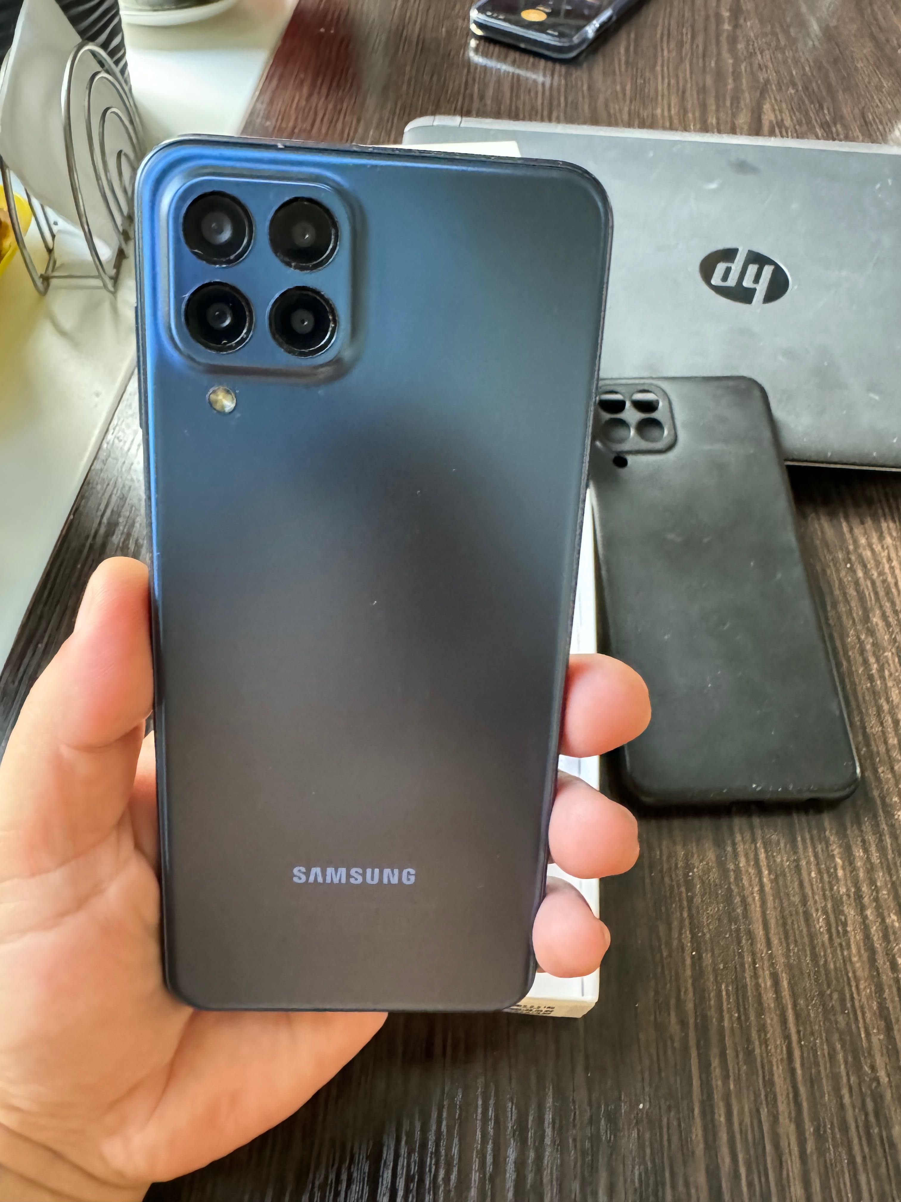 SAMSUNG Galaxy M33 5G