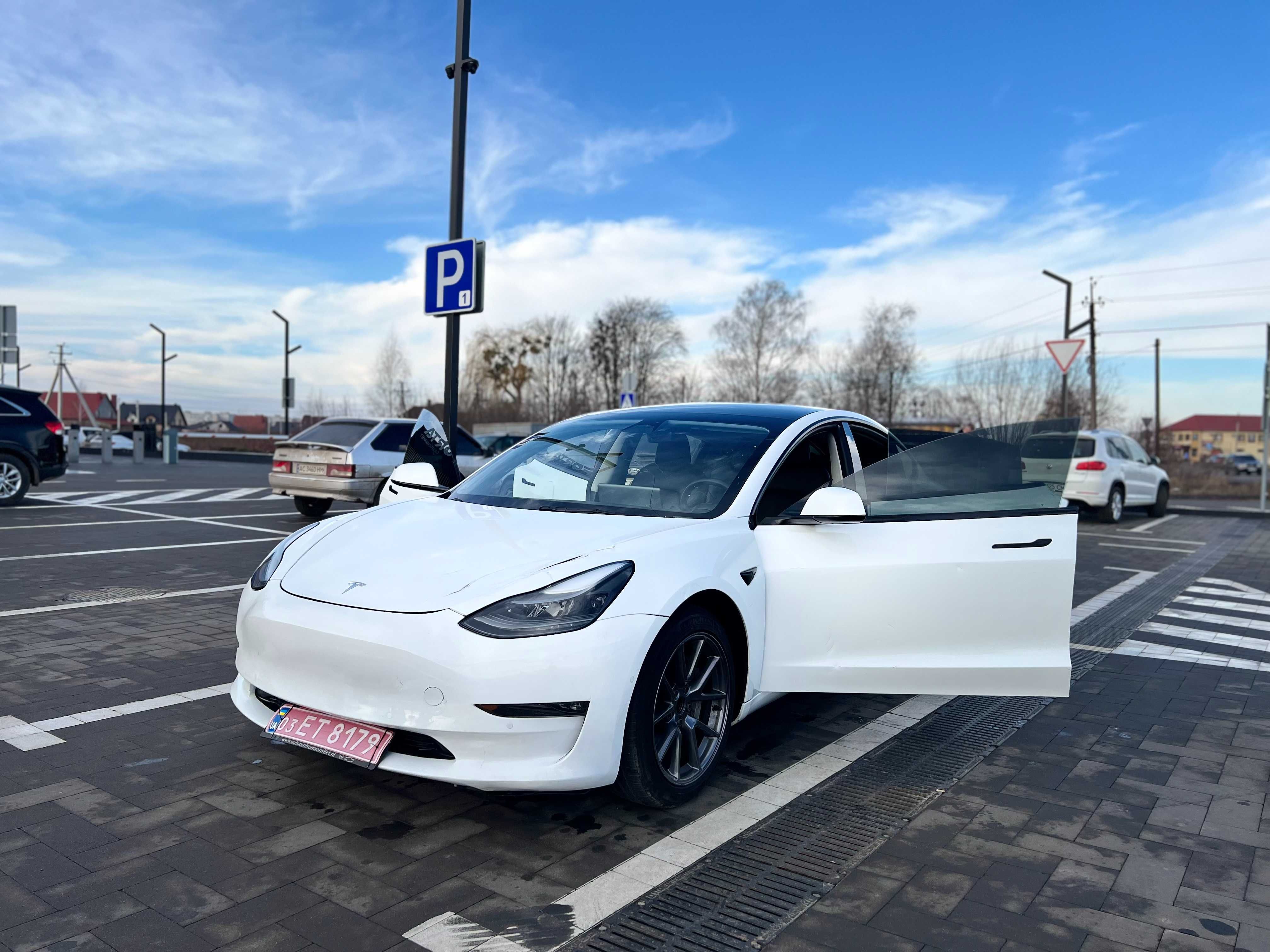 Tesla Model 3 Long Range Dual Motor AWD 2021 рік