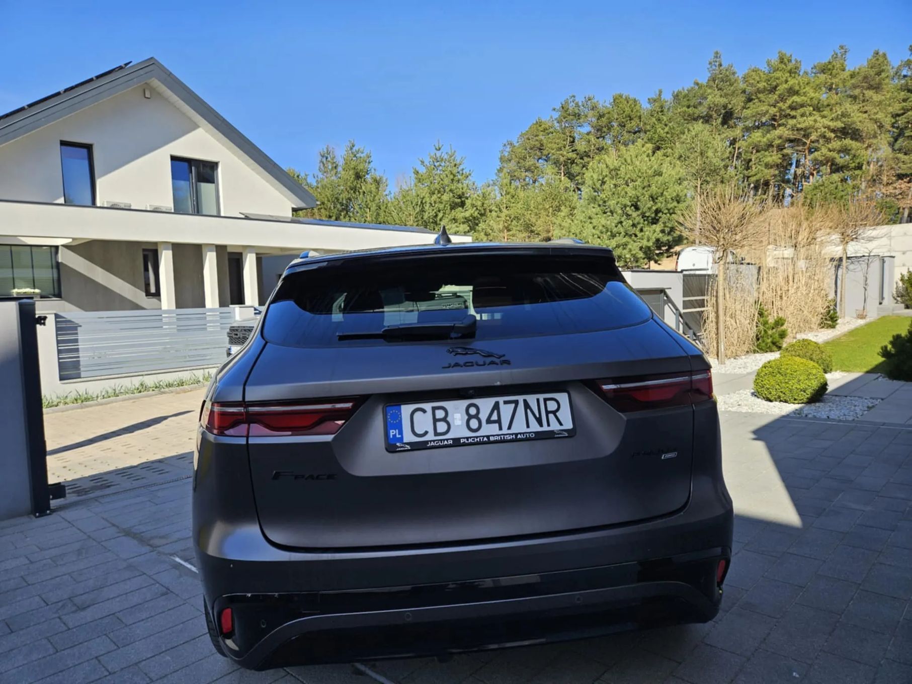 Jaguar F-Pace Jaguar F-Pace P400e AWD R-Dynamic Black | 404 KM | PHEV | VAT 23%