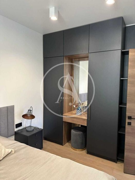 Сучасний будинок в котеджному містечку в Карпатах Славське (Славсько)