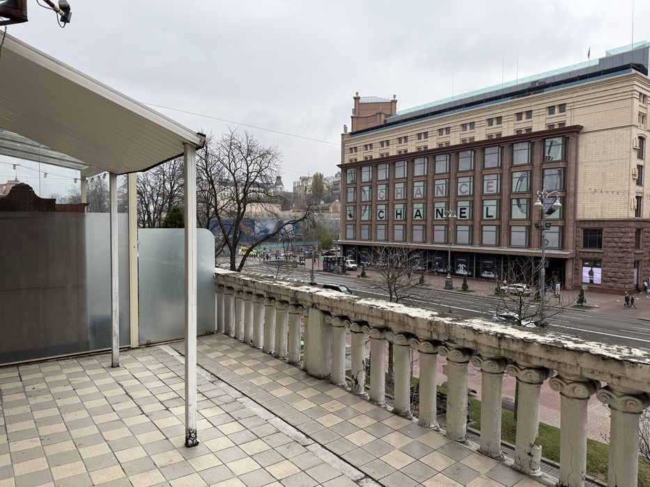 Хрещатик 21; Приміщення кабінетного типу 75 кв.м