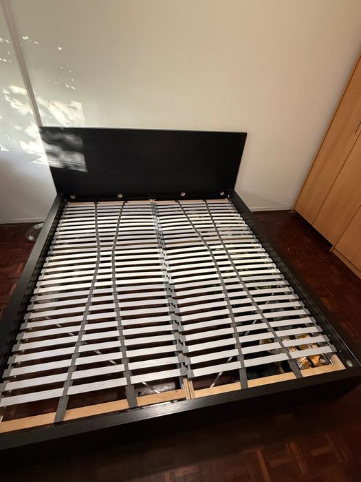 Cama de casal Ikea 180x200