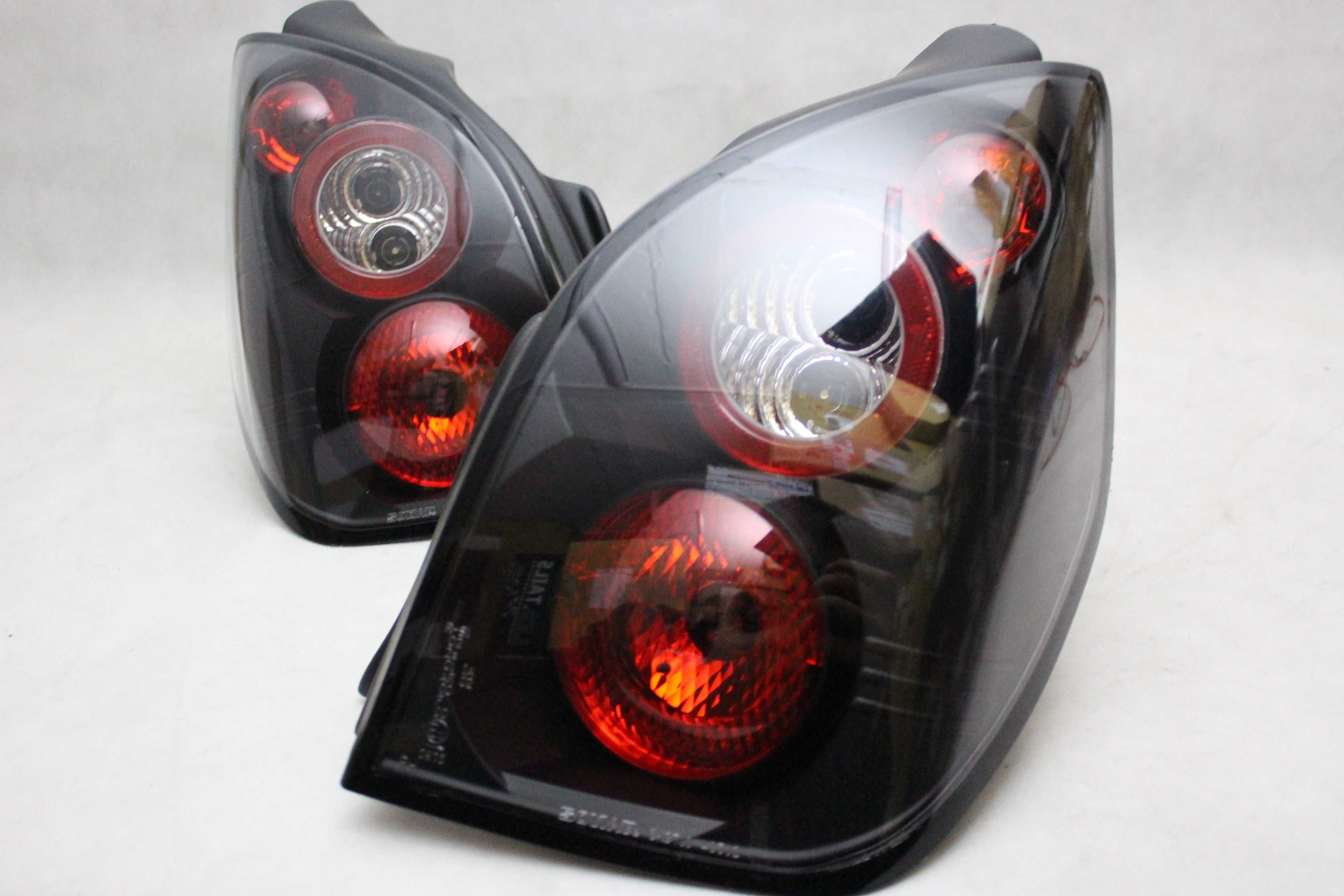 Lampy światła tył tylne Ciotroen C2 03-09 TUNING BLACK TUNING NOWE!