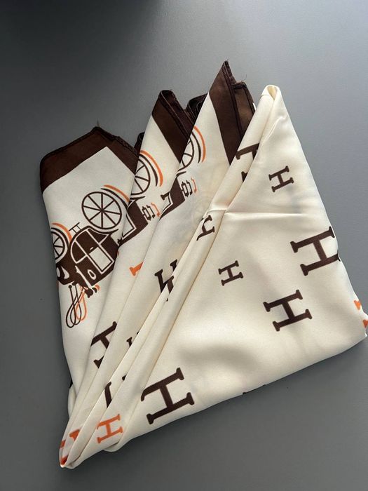 Платок hermes, 90*90 в наличии