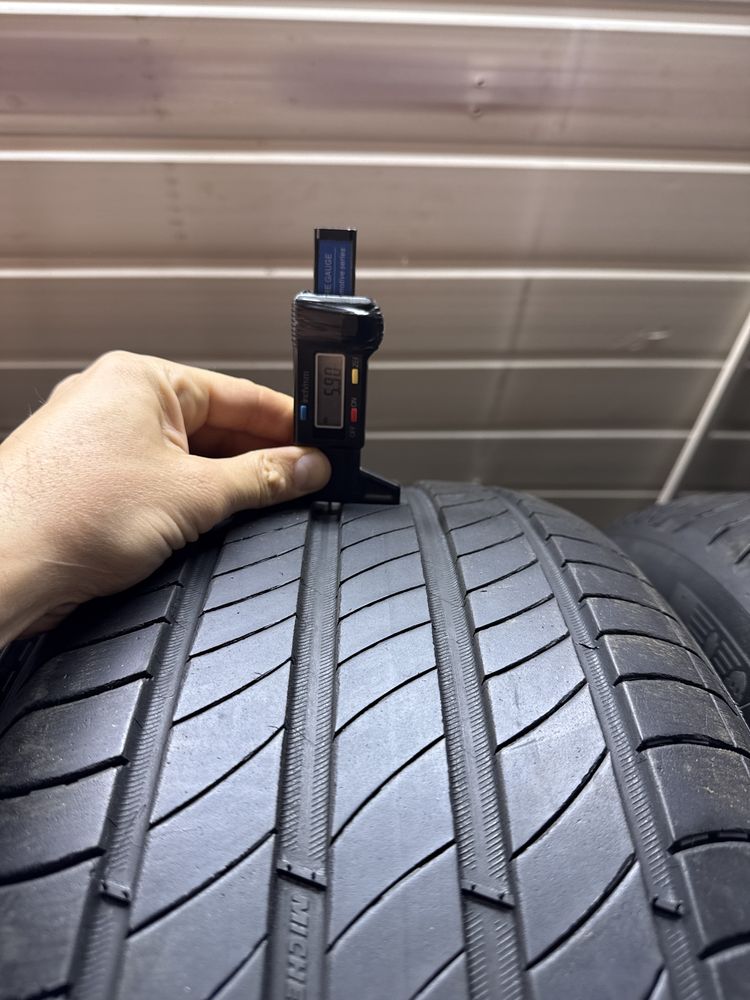 235/50 R19 Michelin 4шт
