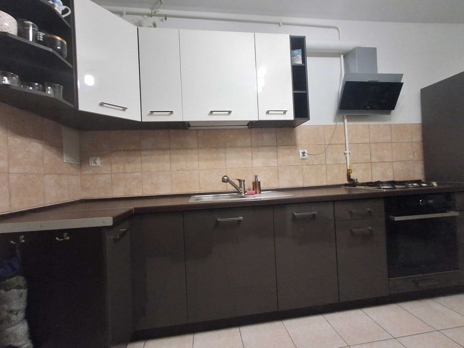 Zestaw mebli kuchennych