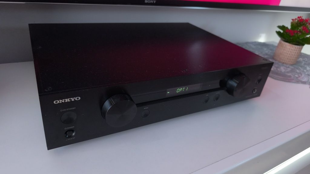 Onkyo P3000R preamp. Hi Fi.