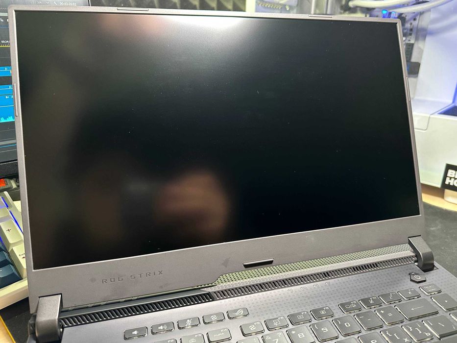 Ноутбук ASUS ROG Strix G15 G513IM (G513IM-HN008)